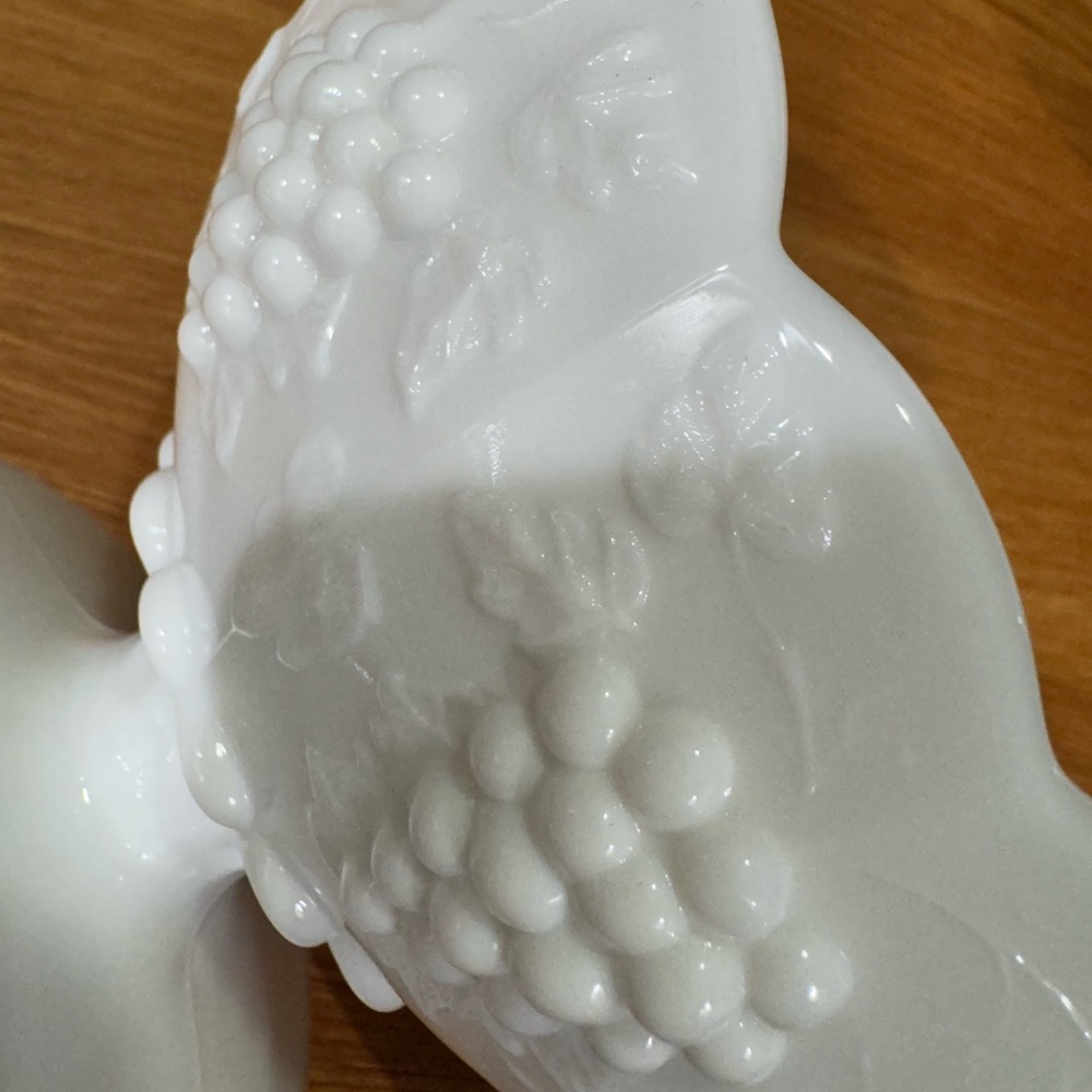 Westmoreland paneled gravy boat - Picture 2 of 9